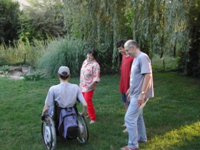 020829192907isabelmanuelundthomasempfangenmichimgarten.jpg