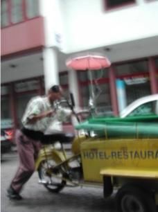 821_Aug_04_unserhotelierbrenntdurchalswirkommen.jpg
