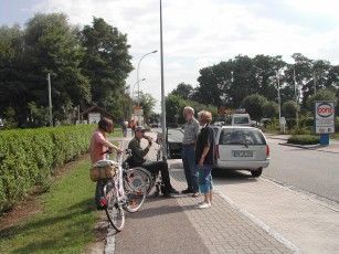 020813163327_1110aufdergrenzemitannelieseundmeineneltern.jpg